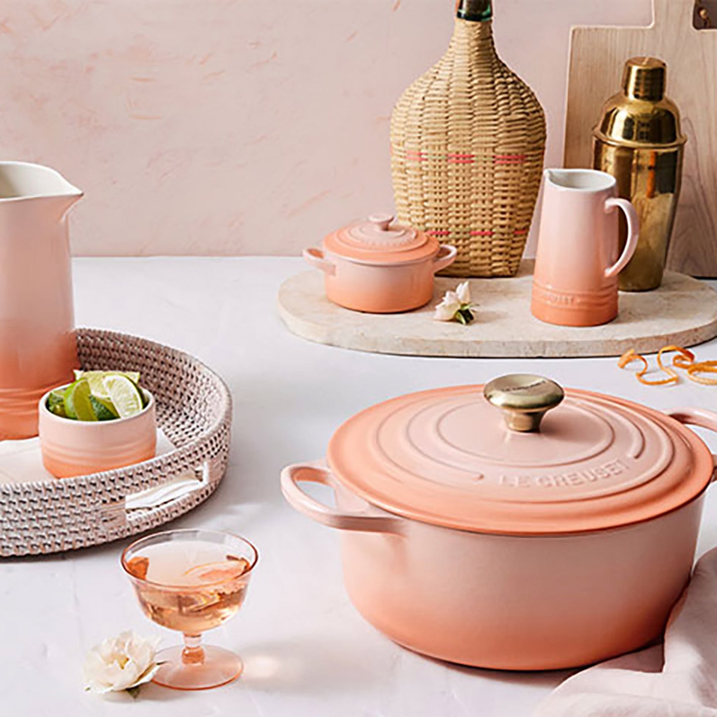 Le Creuset Cast Iron Dutch Oven – Premium Enamelled Casserole Dish for Superior Cooking