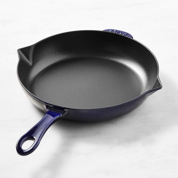 Premium Enamel Coated Cast Iron Skillet – Non-Stick Frying Pan with Dual Pour Spouts – Red, Pink, Navy Blue & Black